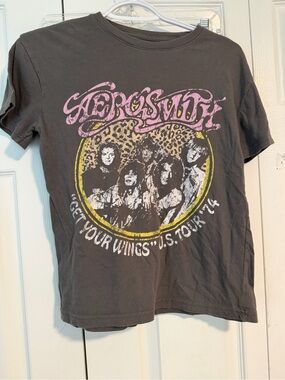 Aerosmith “Get Your Wings” U.S. Tour ’74 Graphic Band Tee – XS
